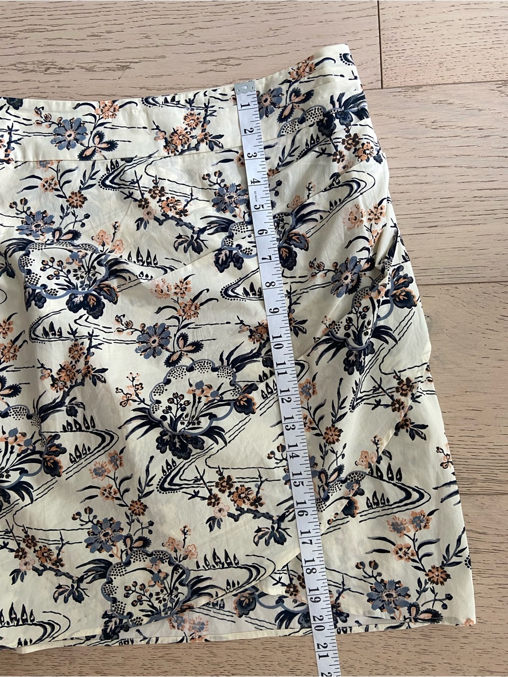 BA&SH Falco Cotton Floral Tulip Skirt Ecru Size 8 High Waist Draped - Picture 9 of 9